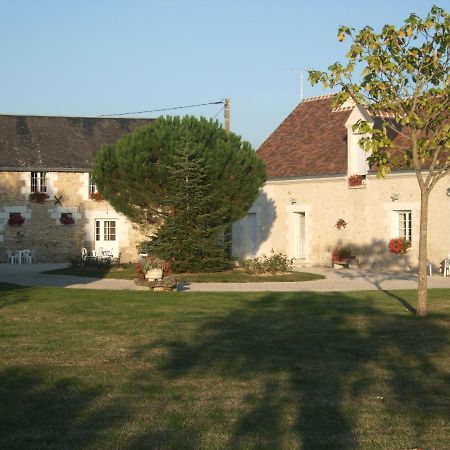 Chambres Des Rosiers Sennevieres Екстериор снимка