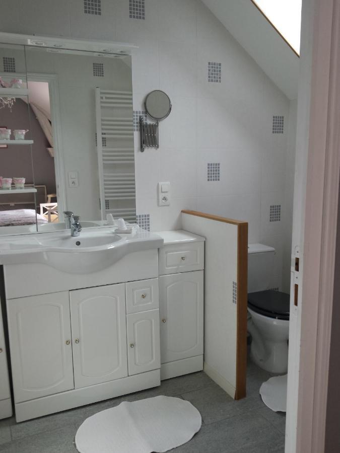 Chambres Des Rosiers Sennevieres Екстериор снимка