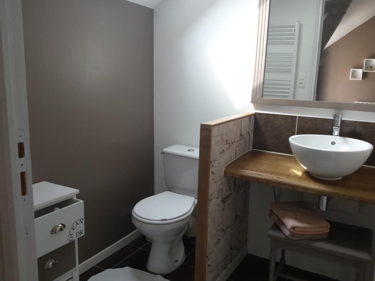 Chambres Des Rosiers Sennevieres Екстериор снимка